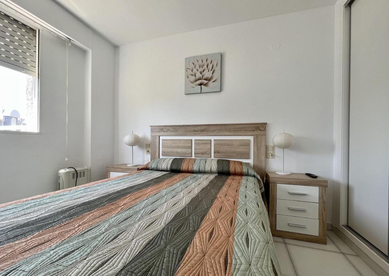 Primera Linea Con Piscina En Appartement *