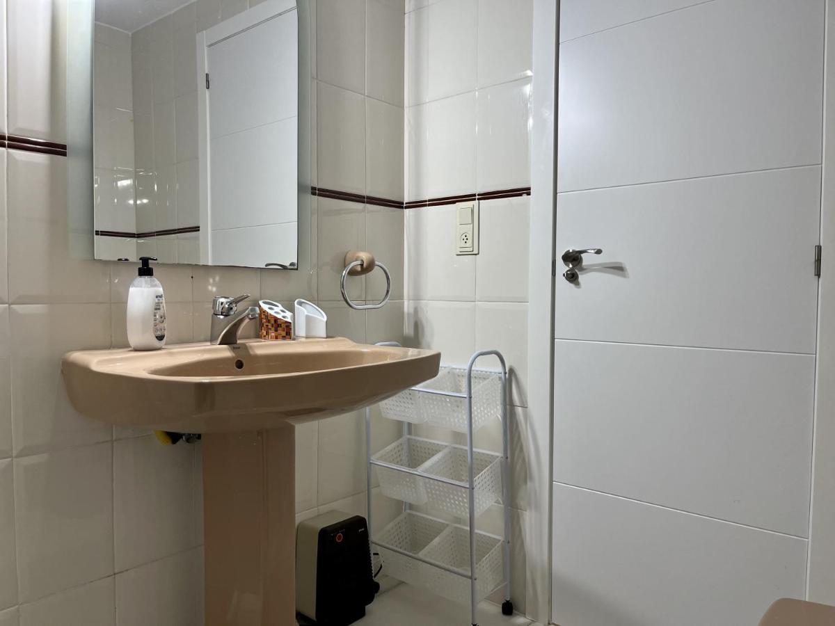 Primera Linea Con Piscina En Appartement